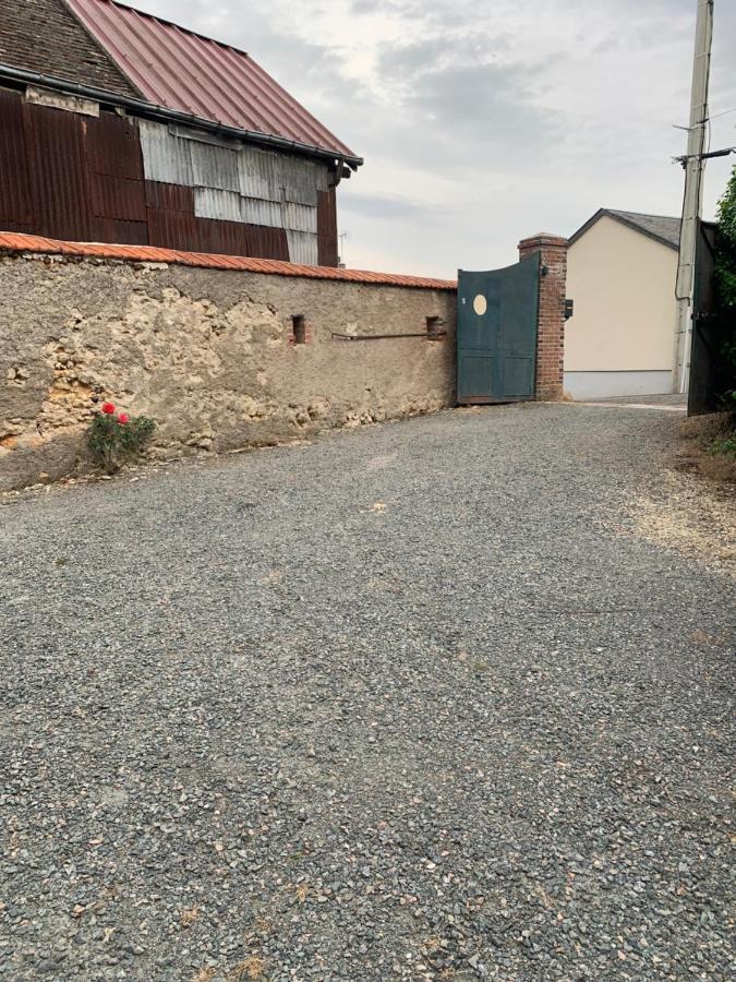 Mesnie Sas Villa Reugny  Екстериор снимка